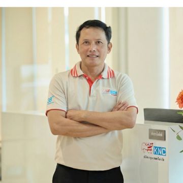 คุณไพโรจน์ แสไพศาล